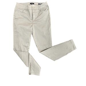 Like New Kaari Blue Size 6 Gray Ankle Skinny Jeans